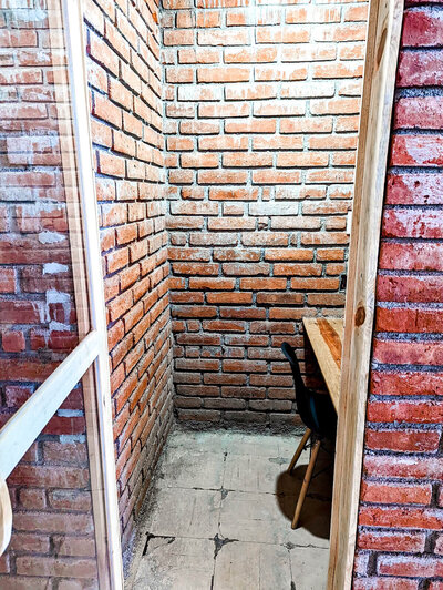 f7fd1875-c7d4-4d70-94a6-6b7c3ba5210e